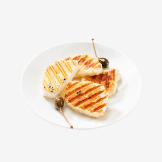 Brânză halloumi la grătar