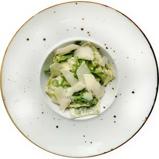 Ravioli ze szpinakiem i ricottą