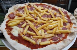 Pizza Frankfurt (33 cm.)