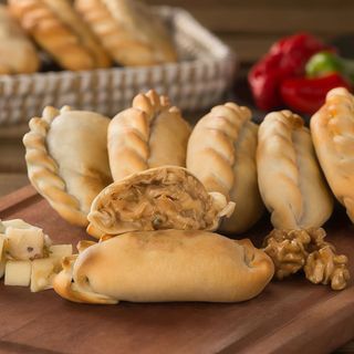 Empanada de Cebolla Caramelizada