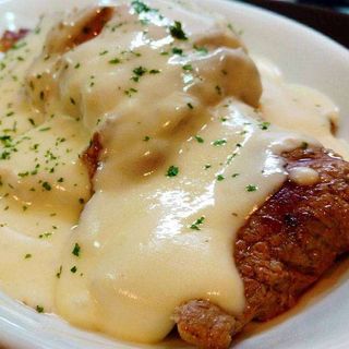 Bife Frito à 3 Queijos + Sopa 