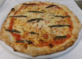Pizza napolitana (32 cm)