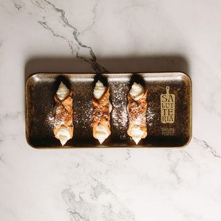 3 Cannoli Siciliani Relleno de Crema