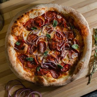 Pizza Peperoni Enzos