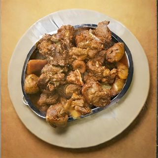 Sauté de porc + petit poids