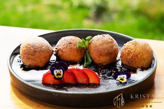 Papanași cu dulceață