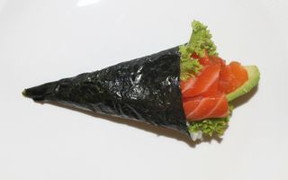 137. Temaki Salmone
