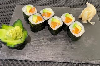 Salmão Abacate Maki