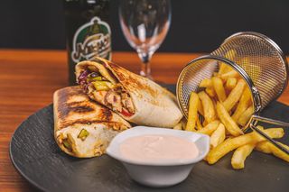 Tortilla sa  piletinom 400 gr