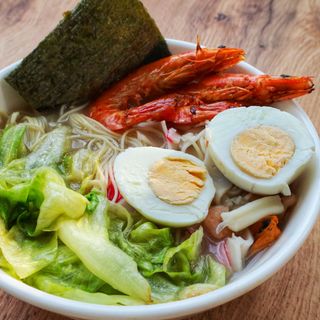 Supă noodles cu vita