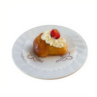 Babà con panna mignon