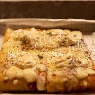 5 Formaggi Pizza