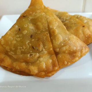  Samosa Vegetal (2 unidades)