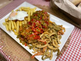 Merluza A La Roteña Con Huevo