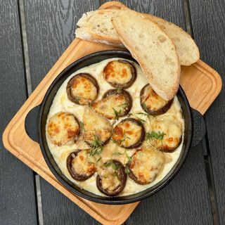 Запечені печериці з моцареллою, 345 г