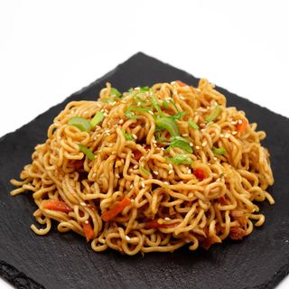 Yakisoba de Carne vegana