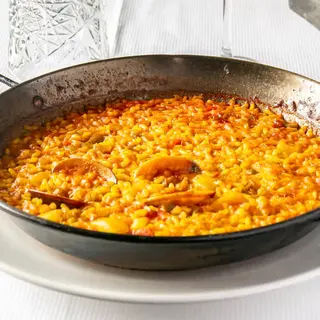 Arroz marinero limpio para no mancharse. Ración