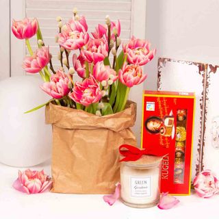 Cadou cu lalele si praline