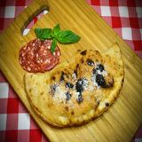 Calzone Salami Picante