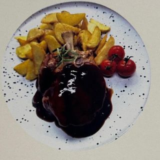 Aripioare de porc în sos demi - glace