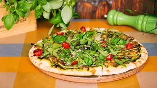 Pizza Caprese
