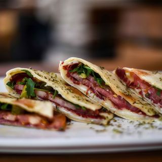 Piadina De Pollo Mechado