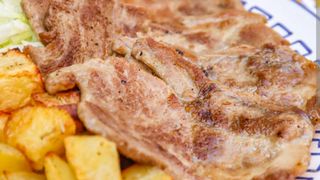 Capocollo alla griglia con patate al forno