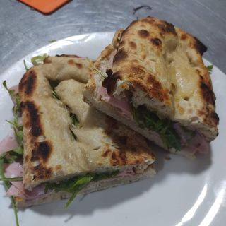 Panuozzo-porcheta Salada