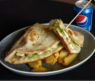 Sendvic sa piletinom  + Pepsi
