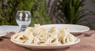 ქალაქური ხინკალი მწვანილით 10ც