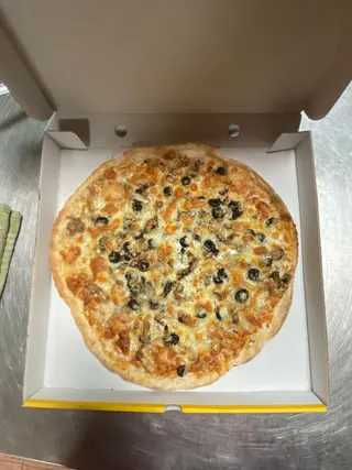 Pizza Calzone (Mediana)