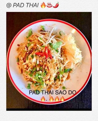 Pad thai