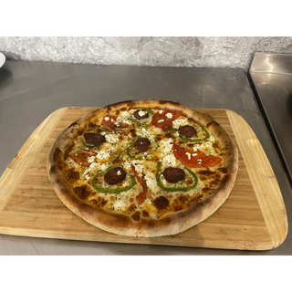 Селска пица (550г)