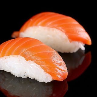 55. Nigiri Salmón (2 Uds.)