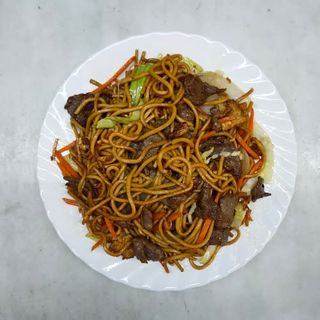 Tallarines Frito Con Ternera