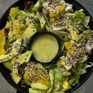 Salata cu avocado