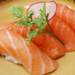 60 Nigiri sake