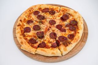 Пица със суджук