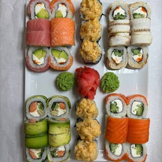 Сет Фірмовий Sсorini (1350/50/15 г)