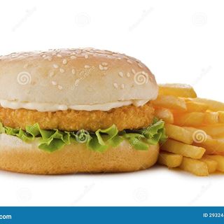 3 Hamburguesas (casera)+  Patata Mediana + Bebida (2 L)