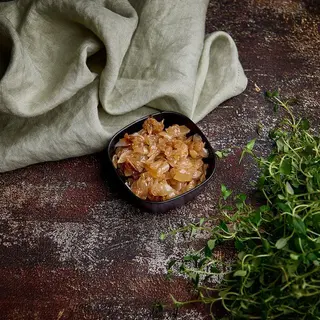 okrasa: smażona cebulka (40g)