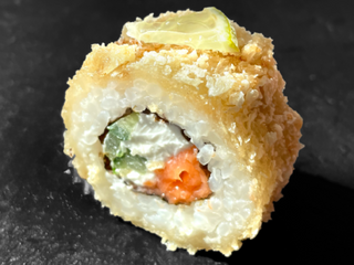 Лосось лайм в темпурі рол