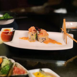 Uramaki Spicy Salmon (8 Uds.)