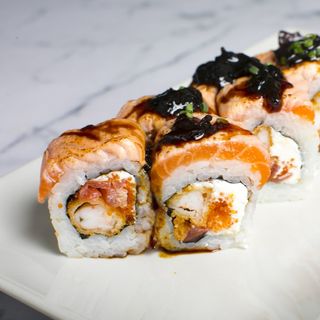 Dragón flameado de salmón (8 uds.)