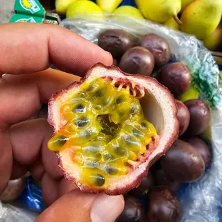 Frutto della passione al pezzo 