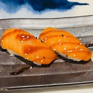 Nigiri De Salmón (2 Uds.)