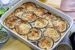 Pastel Gratinado De Berenjena (Tapa)