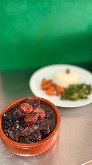 Tradicional Feijoada Brasileira