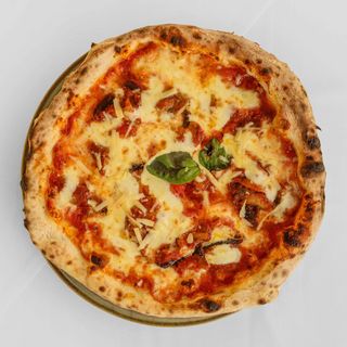 Margherita con parmigiana