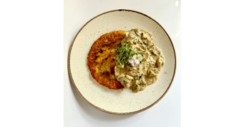 Placek z kurczakiem i leśnymi grzybami